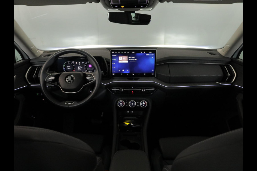 Škoda Kodiaq 1.5 TSI PHEV Sportline Business 204pk | Wegklapbare trekhaak | 19 inch lichtmetalen velgen | Elektrisch verstelb. passagiersstoel met geheugen | Verlengde garantie