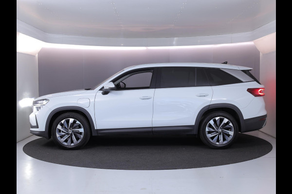 Škoda Kodiaq 1.5 TSI PHEV Sportline Business 204pk | Wegklapbare trekhaak | 19 inch lichtmetalen velgen | Elektrisch verstelb. passagiersstoel met geheugen | Verlengde garantie