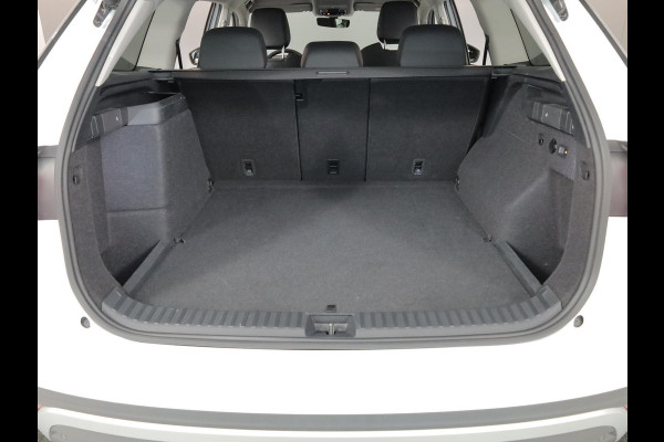 Škoda Kodiaq 1.5 TSI PHEV Sportline Business 204pk | Wegklapbare trekhaak | 19 inch lichtmetalen velgen | Elektrisch verstelb. passagiersstoel met geheugen | Verlengde garantie