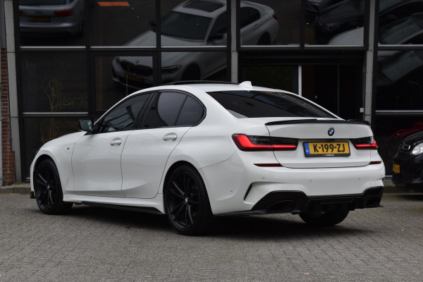 BMW 3-serie 320i High Executive M sport Pano Leder Camera HK