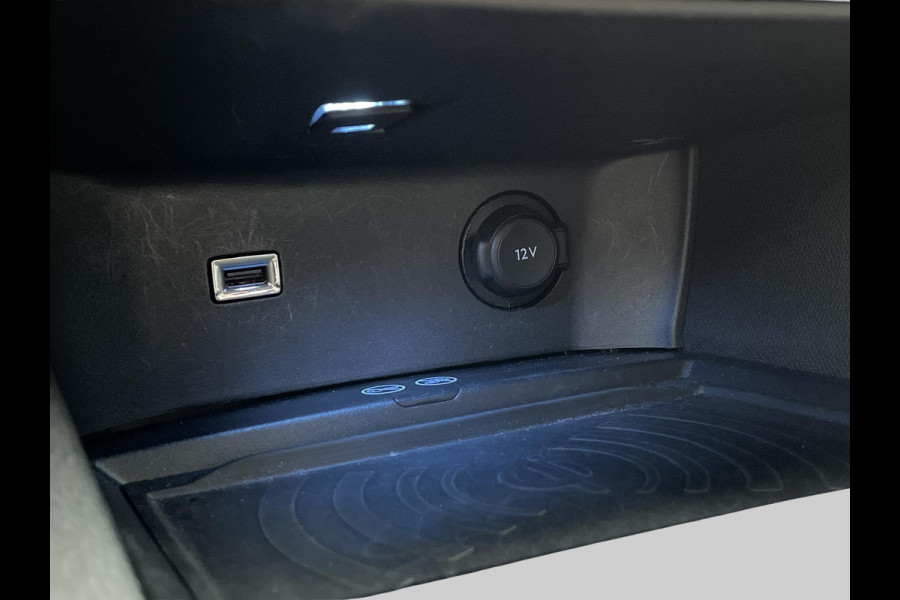 Peugeot 3008 1.2 PureTech Blue Lease Premium | Apple Carplay & Android auto