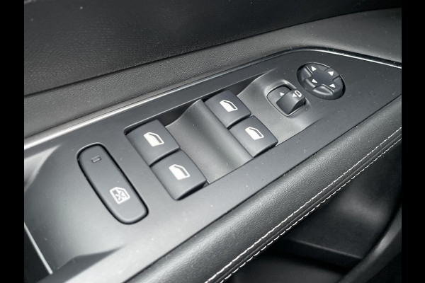 Peugeot 3008 1.2 PureTech Blue Lease Premium | Apple Carplay & Android auto