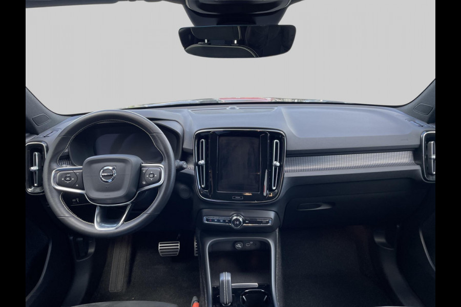 Volvo XC40 Recharge P8 AWD R-Design | Zwart dak