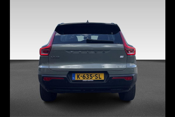 Volvo XC40 Recharge P8 AWD R-Design | Zwart dak