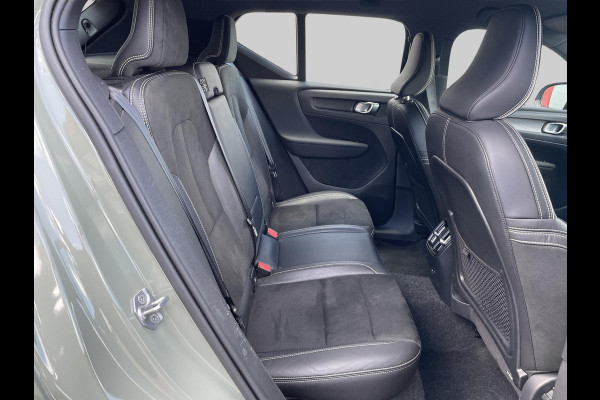 Volvo XC40 Recharge P8 AWD R-Design | Zwart dak