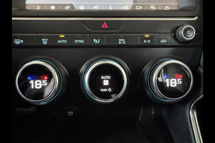 Jaguar E-Pace 2.0 P250 Automaat Clima Camera+Pdc Cruise Leder Trekhaak Keyless Bluetooth