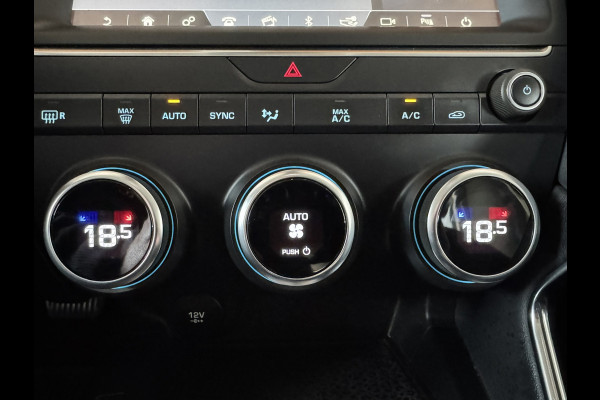 Jaguar E-Pace 2.0 P250 Automaat Clima Camera+Pdc Cruise Leder Trekhaak Keyless Bluetooth