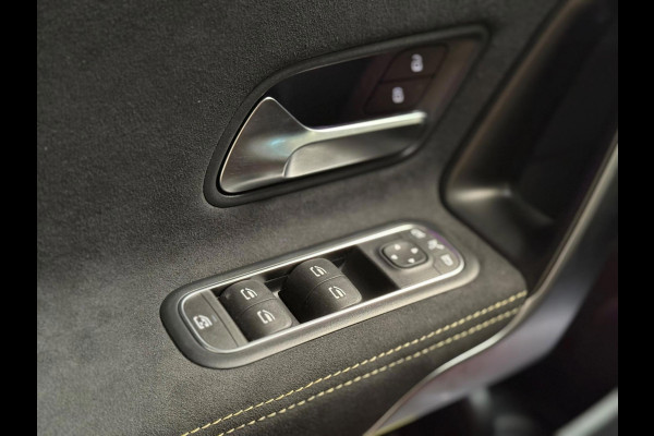Mercedes-Benz CLA-Klasse AMG 45 S 4MATIC+ | Pano | Keyless | 360 Camera | Burmester | kuipstoelen