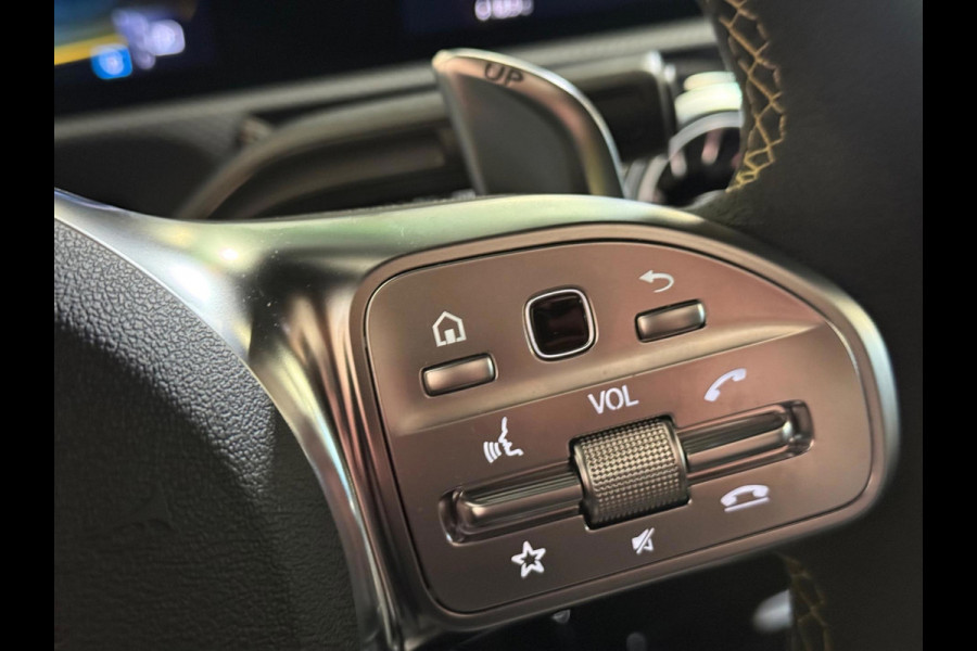 Mercedes-Benz CLA-Klasse AMG 45 S 4MATIC+ | Pano | Keyless | 360 Camera | Burmester | kuipstoelen