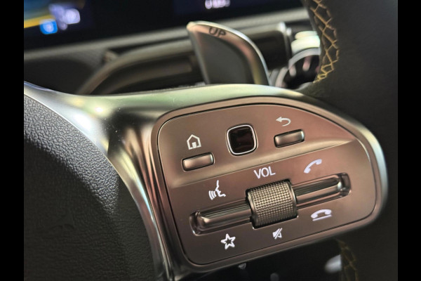 Mercedes-Benz CLA-Klasse AMG 45 S 4MATIC+ | Pano | Keyless | 360 Camera | Burmester | kuipstoelen