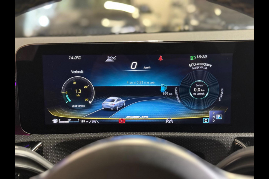 Mercedes-Benz CLA-Klasse AMG 45 S 4MATIC+ | Pano | Keyless | 360 Camera | Burmester | kuipstoelen