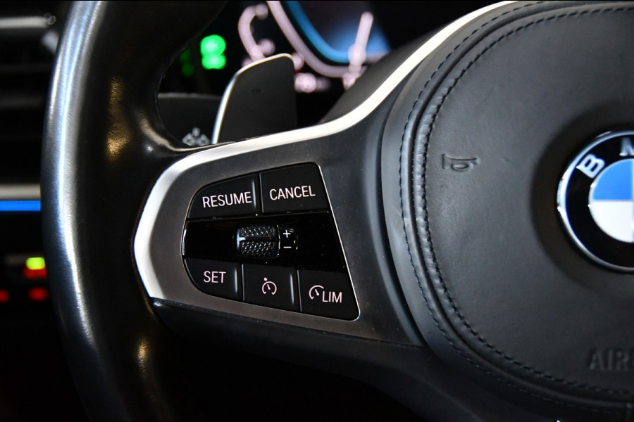 BMW 3-serie 330e M-pakket, Applecarplay, Sfeerverlichting