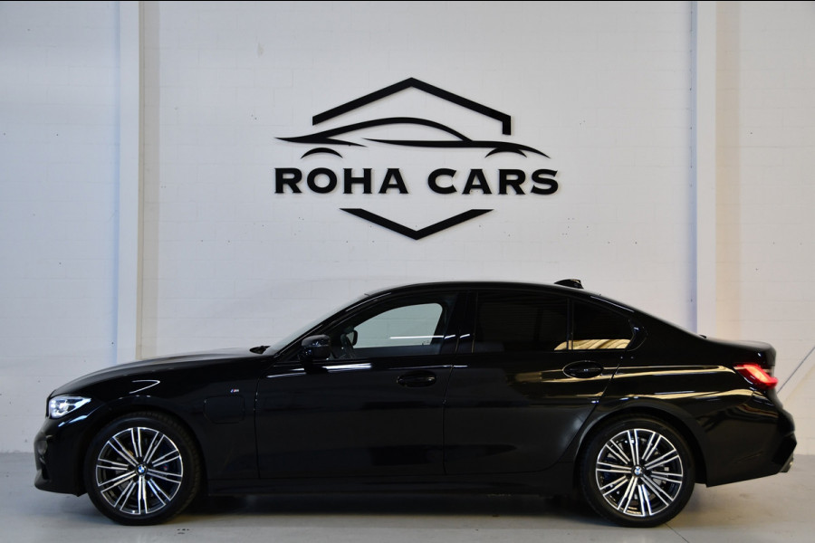 BMW 3-serie 330e M-pakket, Applecarplay, Sfeerverlichting