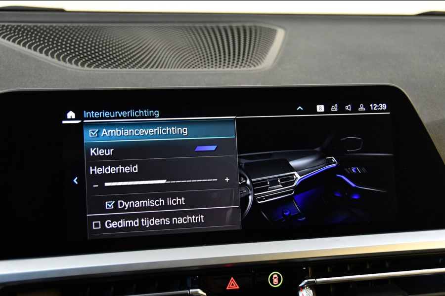 BMW 3-serie 330e M-pakket, Applecarplay, Sfeerverlichting