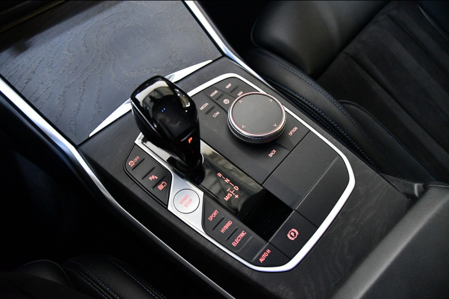 BMW 3-serie 330e M-pakket, Applecarplay, Sfeerverlichting