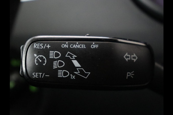 Škoda Octavia 1.5 TSI Ambition Business | Automaat | Trekhaak | Carplay | Navigatie | Parkeerhulp | Climate control | Bluetooth | Cruise control