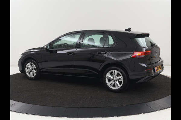 Volkswagen Golf 1.0 TSI Life | Carplay | Navigatie | Adaptive cruise | Full LED | Digital Cockpit | Sfeerverlichting | Climate control | Bluetooth | Parkeerhulp