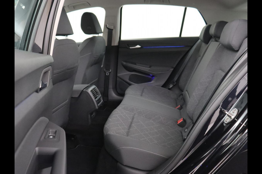 Volkswagen Golf 1.0 TSI Life | Carplay | Navigatie | Adaptive cruise | Full LED | Digital Cockpit | Sfeerverlichting | Climate control | Bluetooth | Parkeerhulp