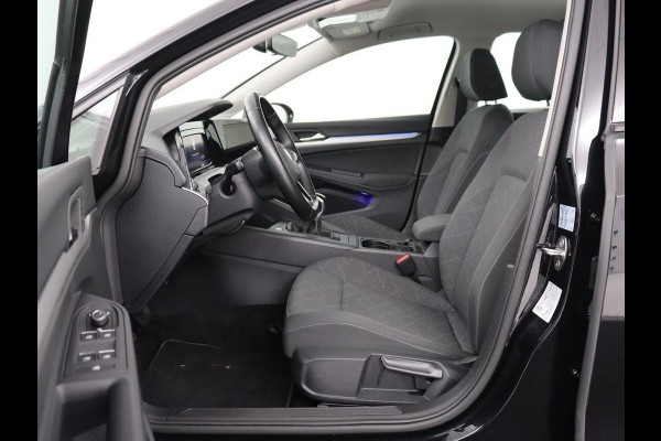 Volkswagen Golf 1.0 TSI Life | Carplay | Navigatie | Adaptive cruise | Full LED | Digital Cockpit | Sfeerverlichting | Climate control | Bluetooth | Parkeerhulp