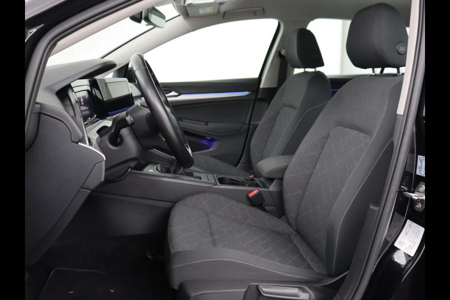 Volkswagen Golf 1.0 TSI Life | Carplay | Navigatie | Adaptive cruise | Full LED | Digital Cockpit | Sfeerverlichting | Climate control | Bluetooth | Parkeerhulp