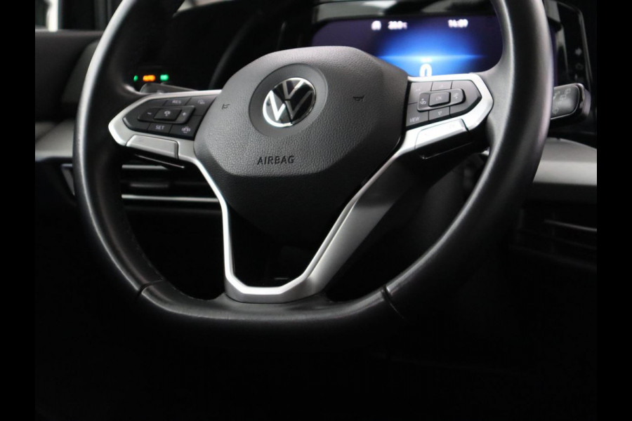 Volkswagen Golf 1.0 TSI Life | Carplay | Navigatie | Adaptive cruise | Full LED | Digital Cockpit | Sfeerverlichting | Climate control | Bluetooth | Parkeerhulp