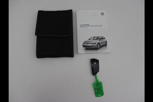 Volkswagen Golf 1.0 TSI Life | Carplay | Navigatie | Adaptive cruise | Full LED | Digital Cockpit | Sfeerverlichting | Climate control | Bluetooth | Parkeerhulp