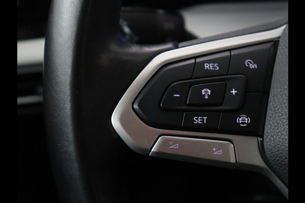 Volkswagen Golf 1.0 TSI Life | Carplay | Navigatie | Adaptive cruise | Full LED | Digital Cockpit | Sfeerverlichting | Climate control | Bluetooth | Parkeerhulp