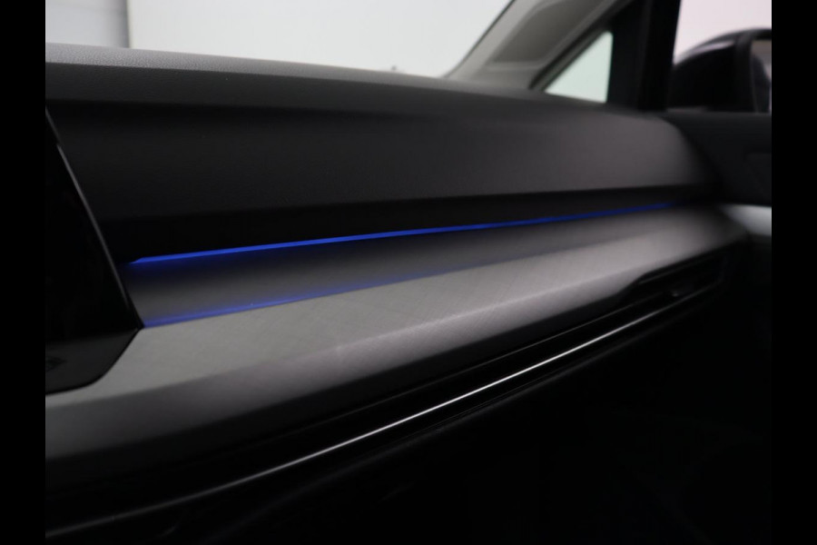 Volkswagen Golf 1.0 TSI Life | Carplay | Navigatie | Adaptive cruise | Full LED | Digital Cockpit | Sfeerverlichting | Climate control | Bluetooth | Parkeerhulp