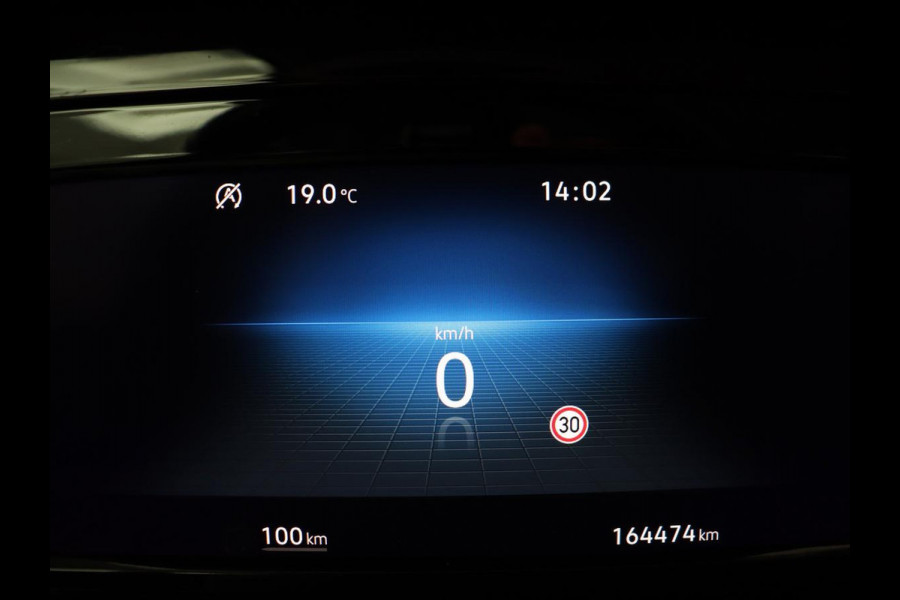 Volkswagen Golf 1.0 TSI Life | Carplay | Navigatie | Adaptive cruise | Full LED | Digital Cockpit | Sfeerverlichting | Climate control | Bluetooth | Parkeerhulp