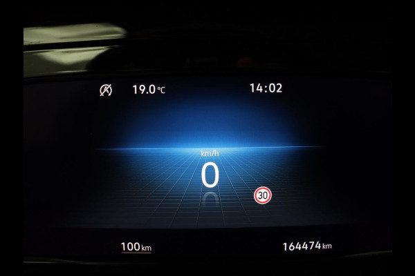 Volkswagen Golf 1.0 TSI Life | Carplay | Navigatie | Adaptive cruise | Full LED | Digital Cockpit | Sfeerverlichting | Climate control | Bluetooth | Parkeerhulp