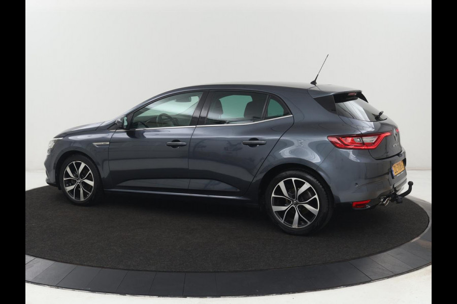 Renault Mégane 1.3 TCe Bose | Camera | Carplay | Park Assist | Navigatie | Half leder | Keyless | Climate control | DAB+ | Bluetooth | Cruise control | Dodehoek detectie