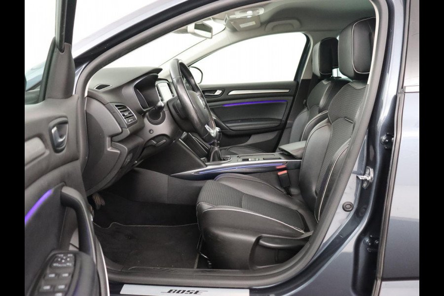 Renault Mégane 1.3 TCe Bose | Camera | Carplay | Park Assist | Navigatie | Half leder | Keyless | Climate control | DAB+ | Bluetooth | Cruise control | Dodehoek detectie