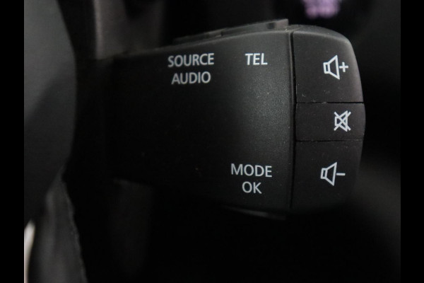 Renault Mégane 1.3 TCe Bose | Camera | Carplay | Park Assist | Navigatie | Half leder | Keyless | Climate control | DAB+ | Bluetooth | Cruise control | Dodehoek detectie