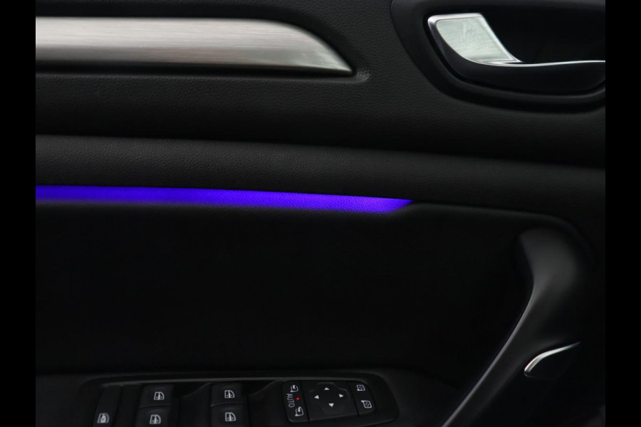 Renault Mégane 1.3 TCe Bose | Camera | Carplay | Park Assist | Navigatie | Half leder | Keyless | Climate control | DAB+ | Bluetooth | Cruise control | Dodehoek detectie