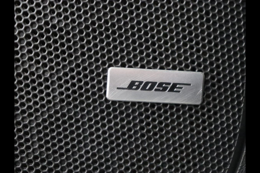 Renault Mégane 1.3 TCe Bose | Camera | Carplay | Park Assist | Navigatie | Half leder | Keyless | Climate control | DAB+ | Bluetooth | Cruise control | Dodehoek detectie