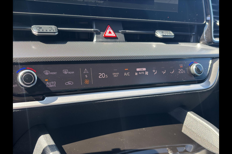 Kia Sportage 1.6 T-GDi Plug-in Hybrid AWD DynamicPlusLine Panoramadak | Stoelverwarming voor/achter | Camera | Trekhaak | Elektrische Stoelen | Cruise | Apple Carplay & Android Auto |
