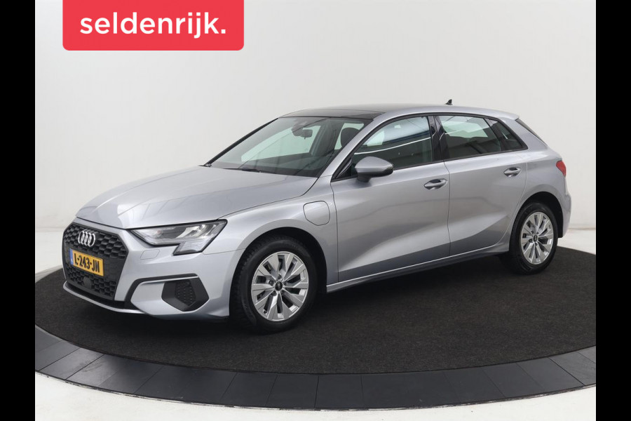 Audi A3 40 TFSIe Edition | SOH 94% | Panoramadak | Carplay | Virtual Cockpit | Climate control | Parkeerhulp | Cruise control | Bluetooth | Full LED | DAB | PHEV | Plug In