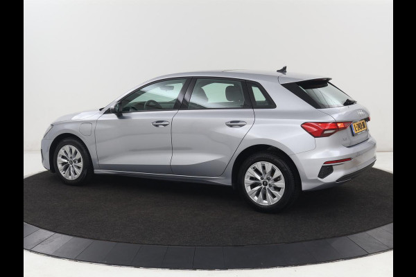 Audi A3 40 TFSIe Edition | SOH 94% | Panoramadak | Carplay | Virtual Cockpit | Climate control | Parkeerhulp | Cruise control | Bluetooth | Full LED | DAB | PHEV | Plug In