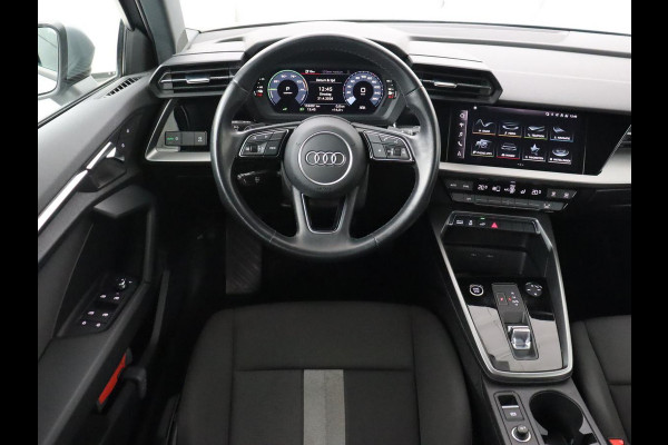 Audi A3 40 TFSIe Edition | SOH 94% | Panoramadak | Carplay | Virtual Cockpit | Climate control | Parkeerhulp | Cruise control | Bluetooth | Full LED | DAB | PHEV | Plug In