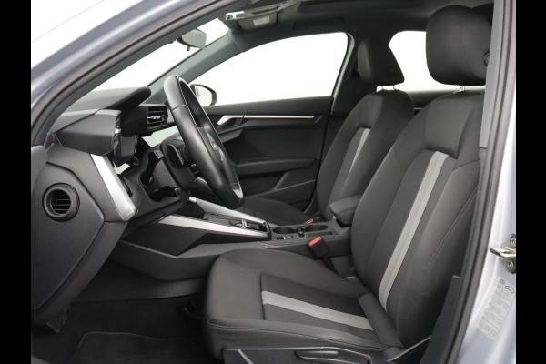 Audi A3 40 TFSIe Edition | SOH 94% | Panoramadak | Carplay | Virtual Cockpit | Climate control | Parkeerhulp | Cruise control | Bluetooth | Full LED | DAB | PHEV | Plug In