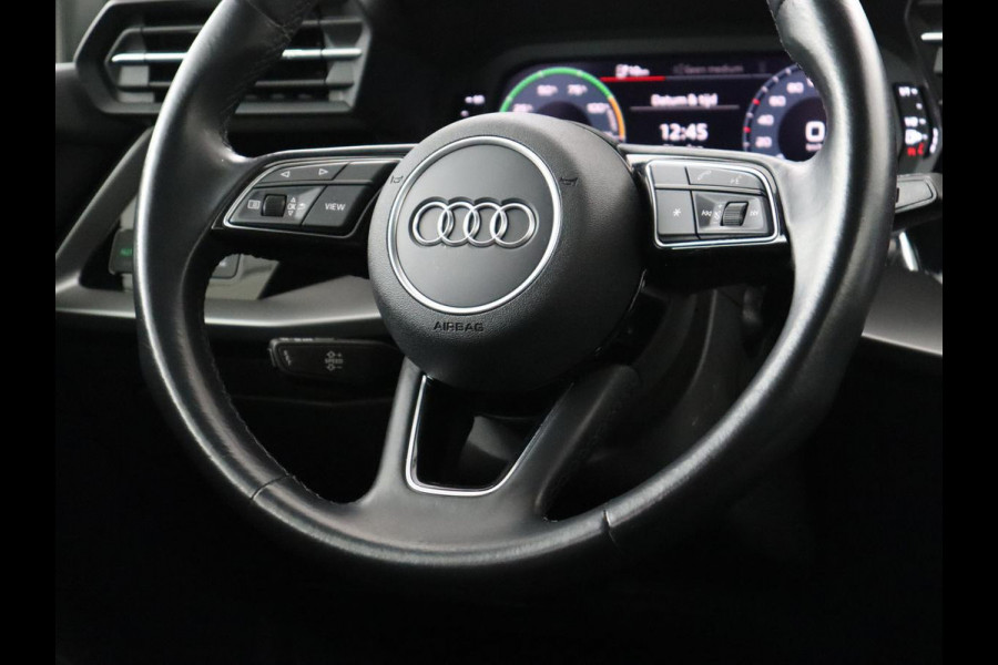 Audi A3 40 TFSIe Edition | SOH 94% | Panoramadak | Carplay | Virtual Cockpit | Climate control | Parkeerhulp | Cruise control | Bluetooth | Full LED | DAB | PHEV | Plug In