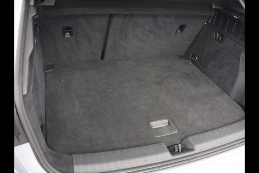 Audi A3 40 TFSIe Edition | SOH 94% | Panoramadak | Carplay | Virtual Cockpit | Climate control | Parkeerhulp | Cruise control | Bluetooth | Full LED | DAB | PHEV | Plug In