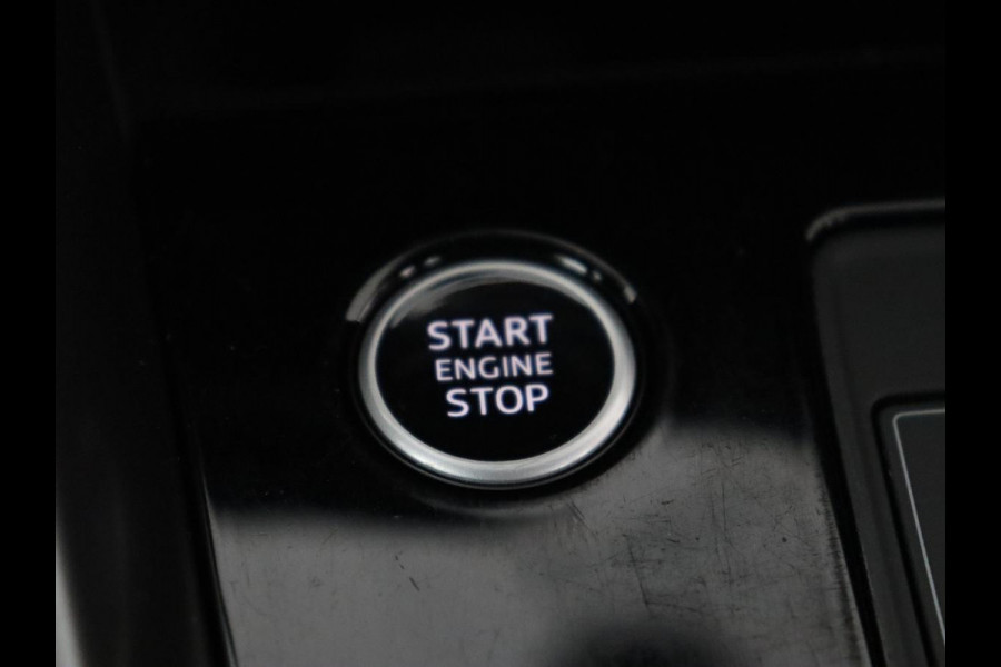 Audi A3 40 TFSIe Edition | SOH 94% | Panoramadak | Carplay | Virtual Cockpit | Climate control | Parkeerhulp | Cruise control | Bluetooth | Full LED | DAB | PHEV | Plug In