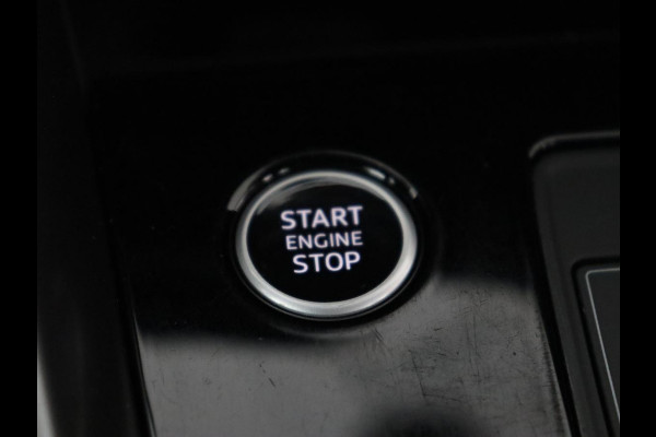 Audi A3 40 TFSIe Edition | SOH 94% | Panoramadak | Carplay | Virtual Cockpit | Climate control | Parkeerhulp | Cruise control | Bluetooth | Full LED | DAB | PHEV | Plug In