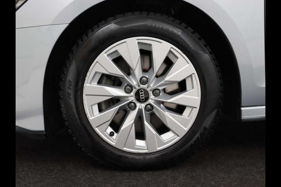 Audi A3 40 TFSIe Edition | SOH 94% | Panoramadak | Carplay | Virtual Cockpit | Climate control | Parkeerhulp | Cruise control | Bluetooth | Full LED | DAB | PHEV | Plug In