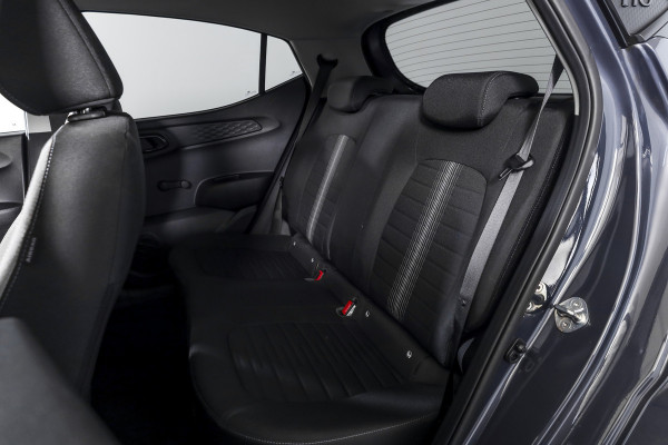 Hyundai i10 1.0 Comfort Smart | Cruise | Stoel-+Stuurverw. | PDC | Camera | NAV + App. Connect | Airco | DAB | LM 16" |