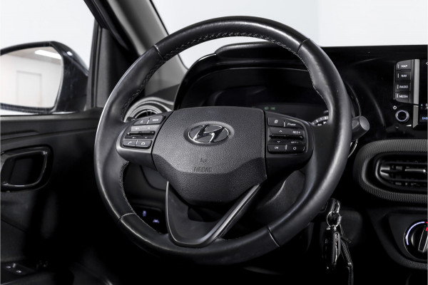 Hyundai i10 1.0 Comfort Smart | Cruise | Stoel-+Stuurverw. | PDC | Camera | NAV + App. Connect | Airco | DAB | LM 16" |