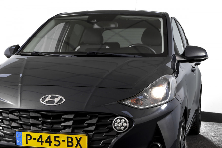 Hyundai i10 1.0 Comfort Smart | Cruise | Stoel-+Stuurverw. | PDC | Camera | NAV + App. Connect | Airco | DAB | LM 16" |