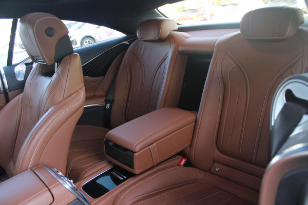 Mercedes-Benz S-Klasse Coupé 450 4MATIC | AMG-STYLING INTERIEUR / EXTERIEUR | PANORAMADAK | BURMESTER PREMIUM AUDIO ® | ELEKTRISCH VERSTELBARE VOORSTOELEN MET GEHEUGEN | MASSAGE STOELEN | VOORSTOELEN VERWARMBAAR | VOORSTOELEN GEVENTILEERD | AIRSCARF ( HOOFDRUIMTEVERWARMING VOOR BESTUURDER EN VOORPASSAGIER | LEDEREN INTERIEURDELEN | HOUTAFWERKING INTERIEUR | SFEERVERLICHTING | LEDEREN BEKLEDING | ADAPTIVE CRUISE CONTROL | PARKEERPAKKET INCLUSIEF 360°-CAMERA | ELEKTRISCHE ACHTERKLEP | VLAKKENVERWARMING | DODEHOEK DETECTIE | 20" MULTISPAAK LICHTMETALEN VELGEN |