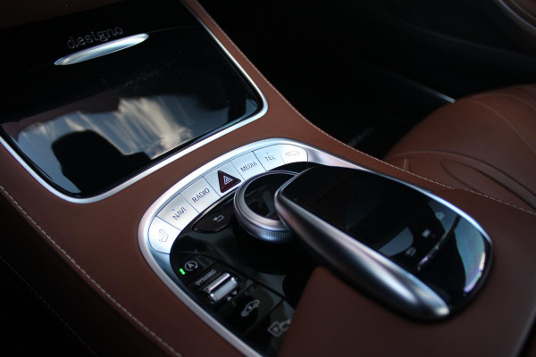 Mercedes-Benz S-Klasse Coupé 450 4MATIC | AMG-STYLING INTERIEUR / EXTERIEUR | PANORAMADAK | BURMESTER PREMIUM AUDIO ® | ELEKTRISCH VERSTELBARE VOORSTOELEN MET GEHEUGEN | MASSAGE STOELEN | VOORSTOELEN VERWARMBAAR | VOORSTOELEN GEVENTILEERD | AIRSCARF ( HOOFDRUIMTEVERWARMING VOOR BESTUURDER EN VOORPASSAGIER | LEDEREN INTERIEURDELEN | HOUTAFWERKING INTERIEUR | SFEERVERLICHTING | LEDEREN BEKLEDING | ADAPTIVE CRUISE CONTROL | PARKEERPAKKET INCLUSIEF 360°-CAMERA | ELEKTRISCHE ACHTERKLEP | VLAKKENVERWARMING | DODEHOEK DETECTIE | 20" MULTISPAAK LICHTMETALEN VELGEN |